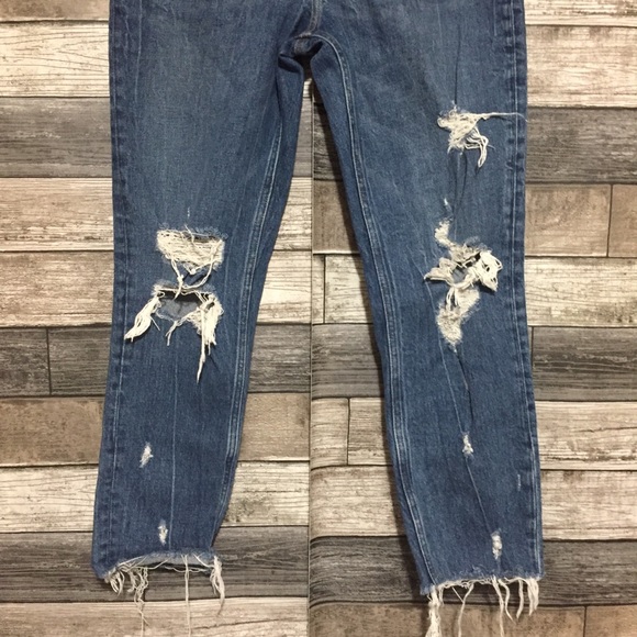 Abercrombie Fitch High Rise Mom Jeans Women’s 28/6R Blue Distressed (Inseam 26) - Picture 6 of 9